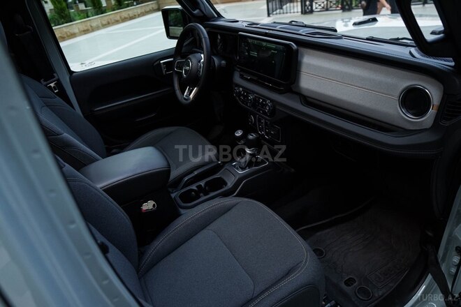 Jeep Wrangler-9