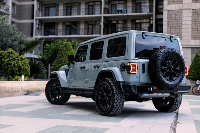 Jeep Wrangler-3