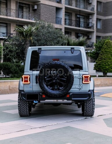 Jeep Wrangler-4