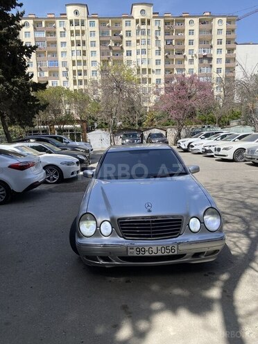 Mercedes E 220-5