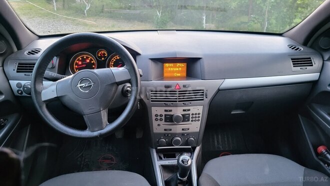 Opel Astra-7