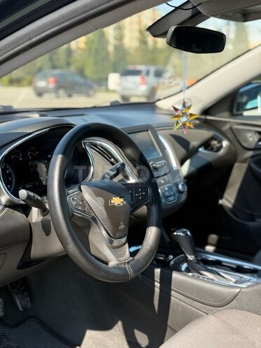 Chevrolet Malibu-9