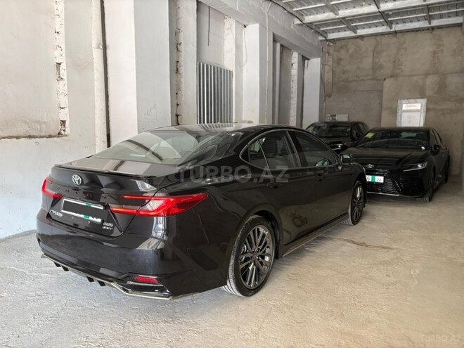 Toyota Camry-6