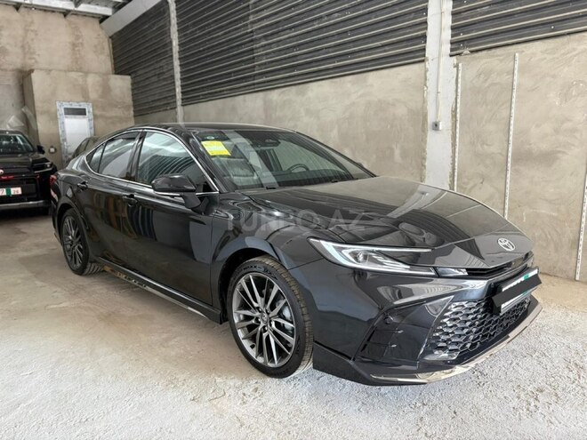 Toyota Camry-3
