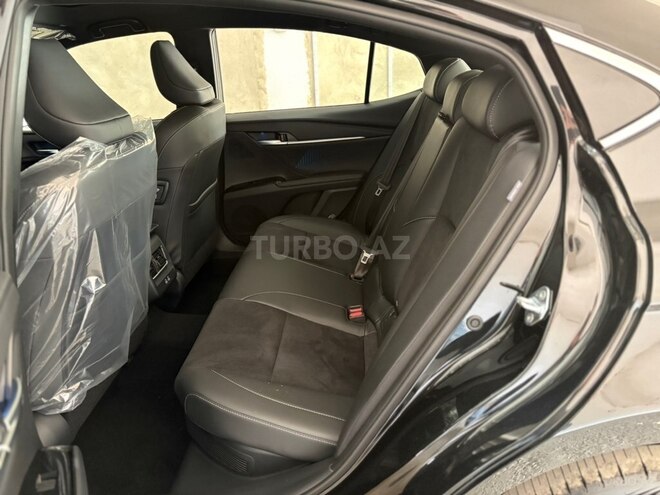 Toyota Camry-9