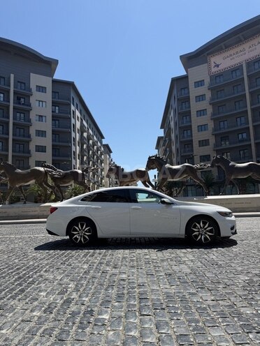 Chevrolet Malibu-6