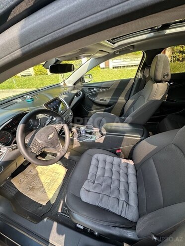 Chevrolet Malibu-13