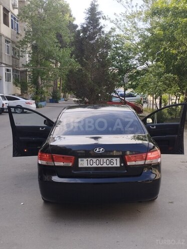 Hyundai Sonata-2