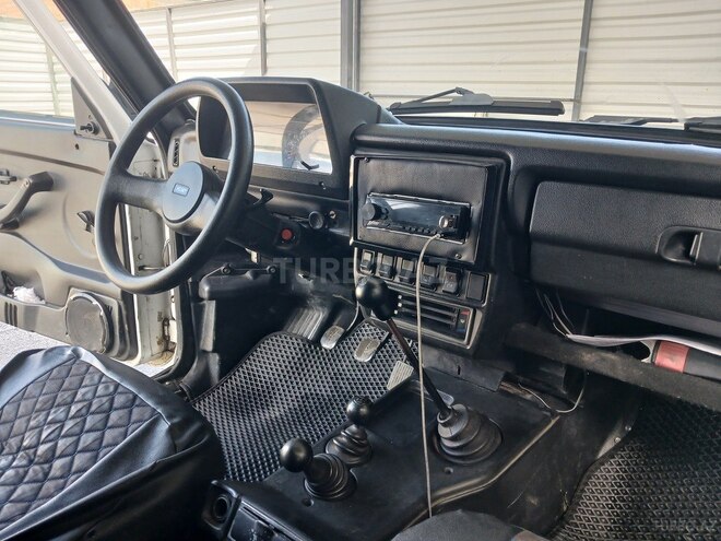 LADA (VAZ) Niva-7