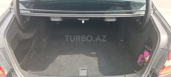 Mercedes E 250-10