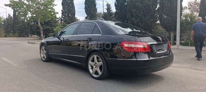 Mercedes E 250-7
