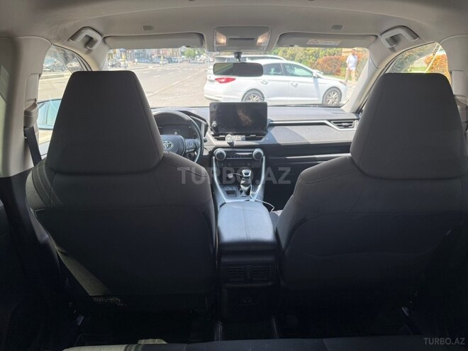Toyota RAV4-7