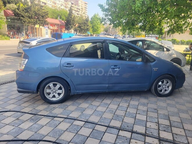 Toyota Prius-6