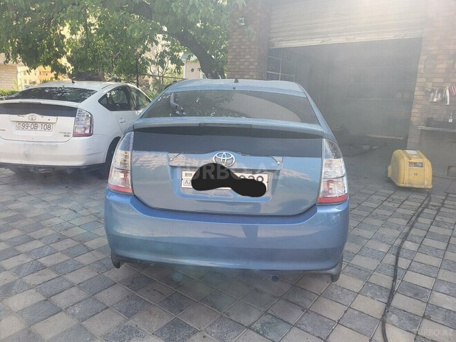 Toyota Prius-8