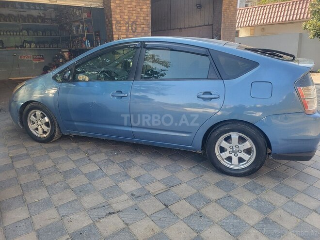 Toyota Prius-11