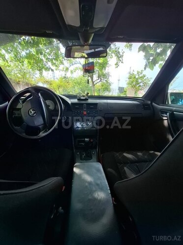 Mercedes C 240-12