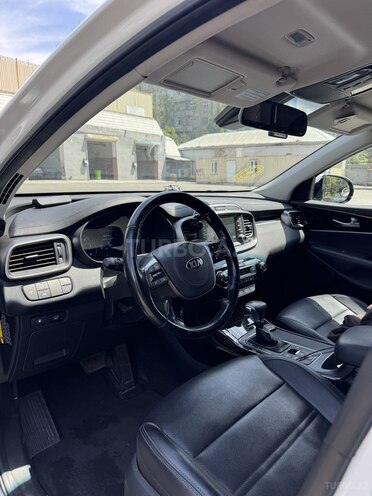 Kia Sorento-3