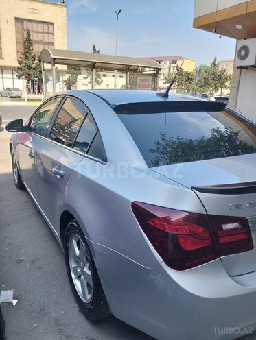 Chevrolet Cruze-4