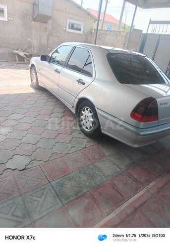 Mercedes C 200-4