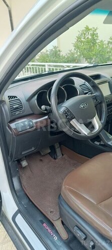 Kia Sorento-4