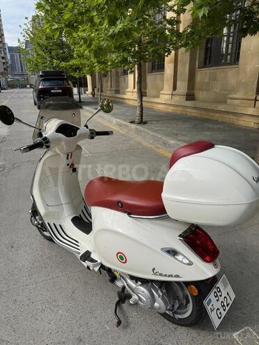 Vespa Primavera 50-6