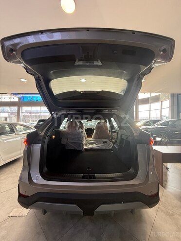 Geely Galaxy L7-5