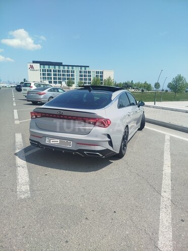 Kia K5-4