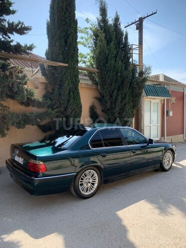 BMW 735-8