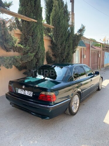 BMW 735-7