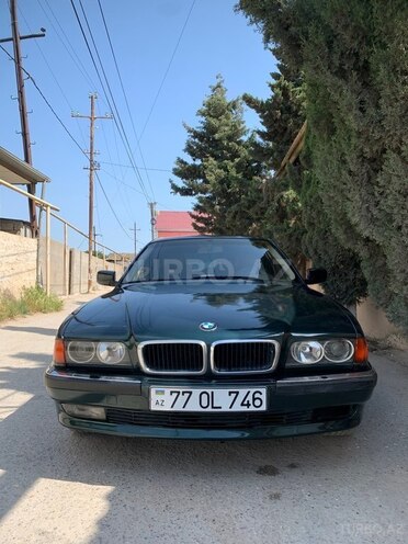 BMW 735-2