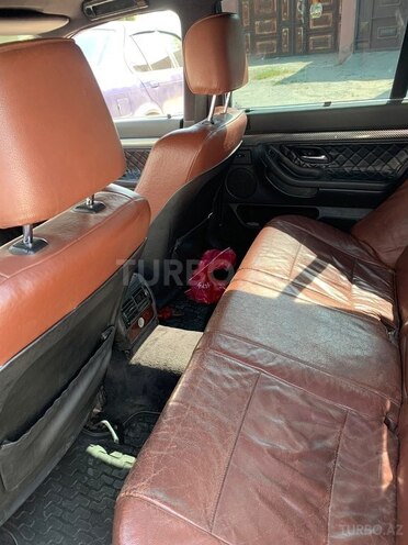 BMW 735-11
