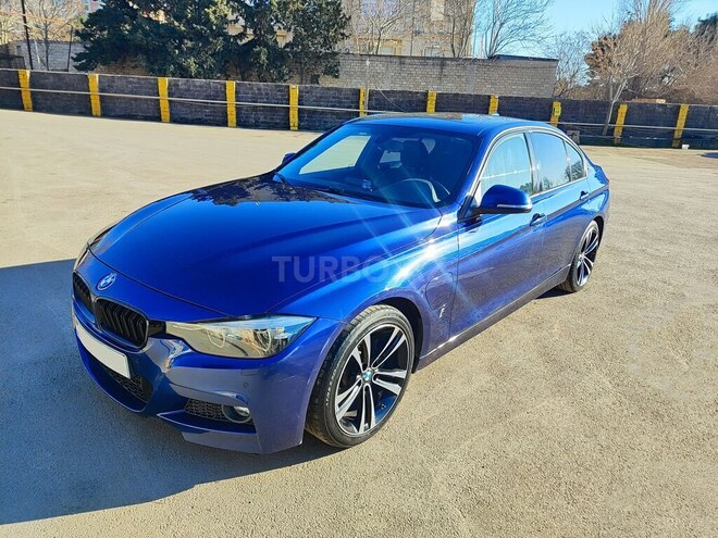 BMW 330e-9