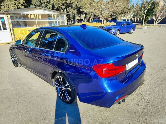 BMW 330e-12