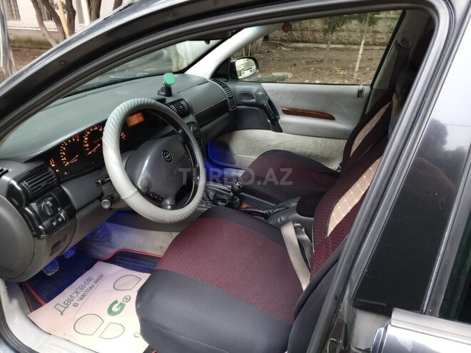 Opel Omega-2