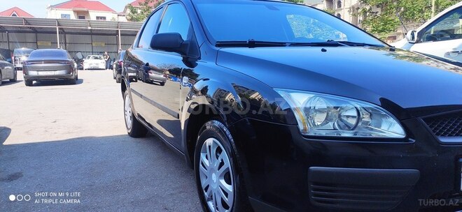 Ford Focus-11