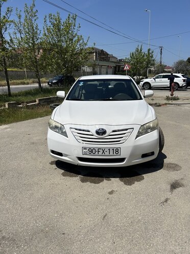 Toyota Camry-1