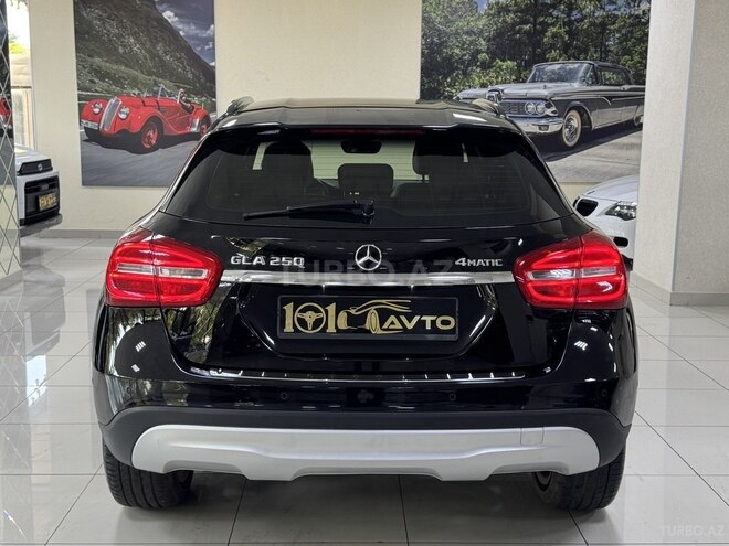 Mercedes GLA 250 4MATIC-9