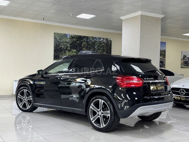 Mercedes GLA 250 4MATIC-5