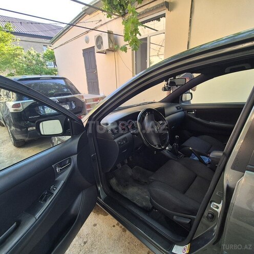 Toyota Corolla-6