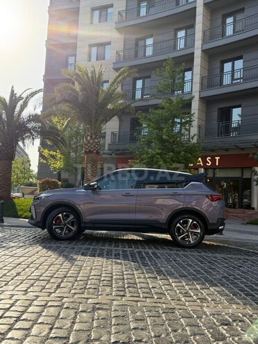 Geely Coolray-6