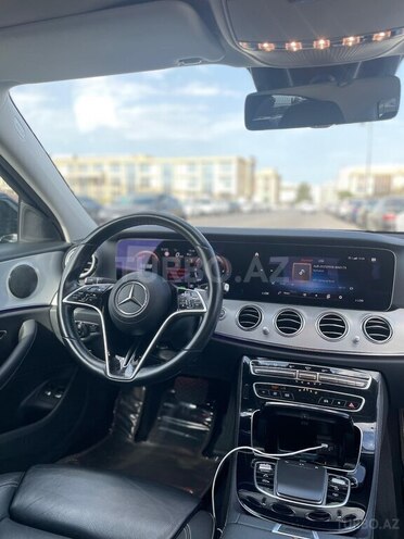 Mercedes E 300 e 4MATIC-3