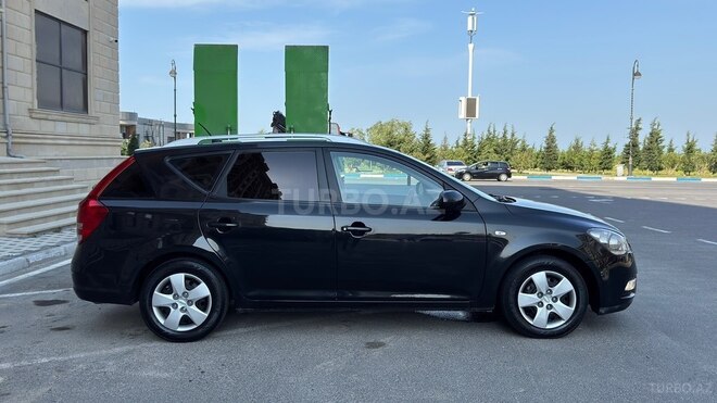Kia Ceed SW-11