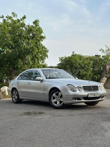 Mercedes E 220-3