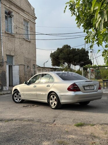 Mercedes E 220-5