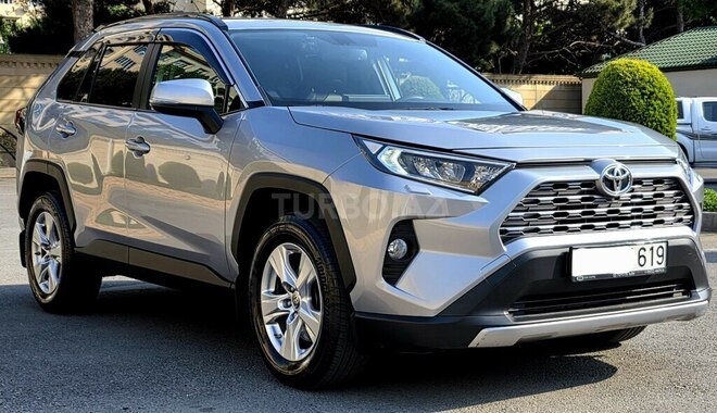 Toyota RAV4-21