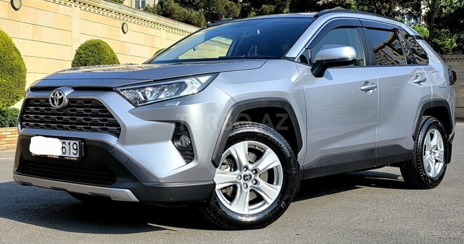Toyota RAV4-1