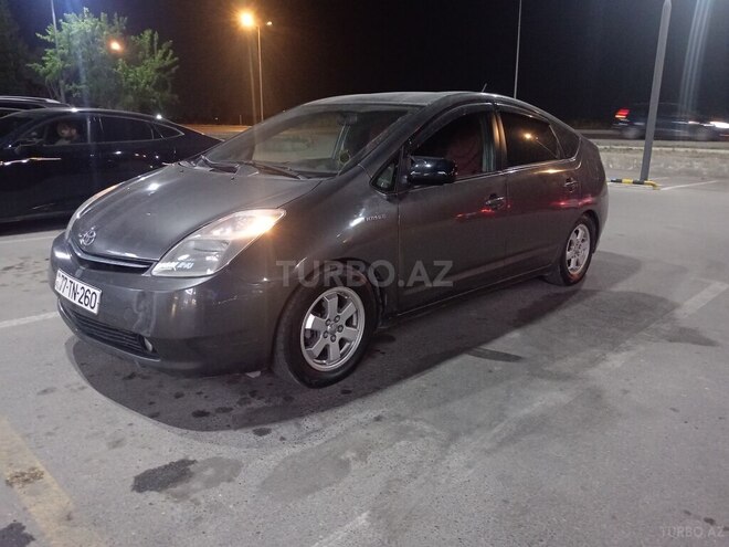 Toyota Prius-2