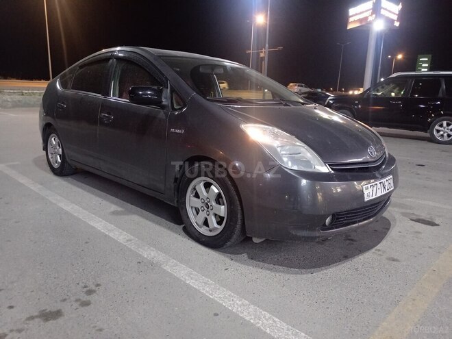 Toyota Prius-3