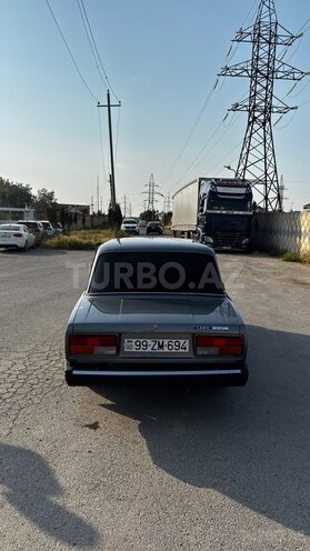 LADA (VAZ) 2107-2