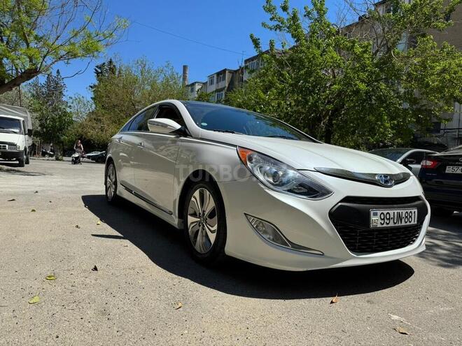Hyundai Sonata-2